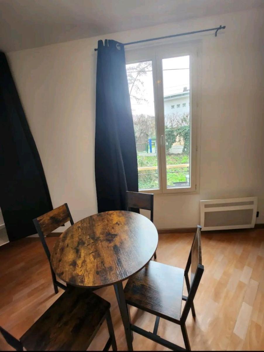 Ferienwohnung Tres Beau 2 Pieces A 400M De Paris Gentilly Exterior foto